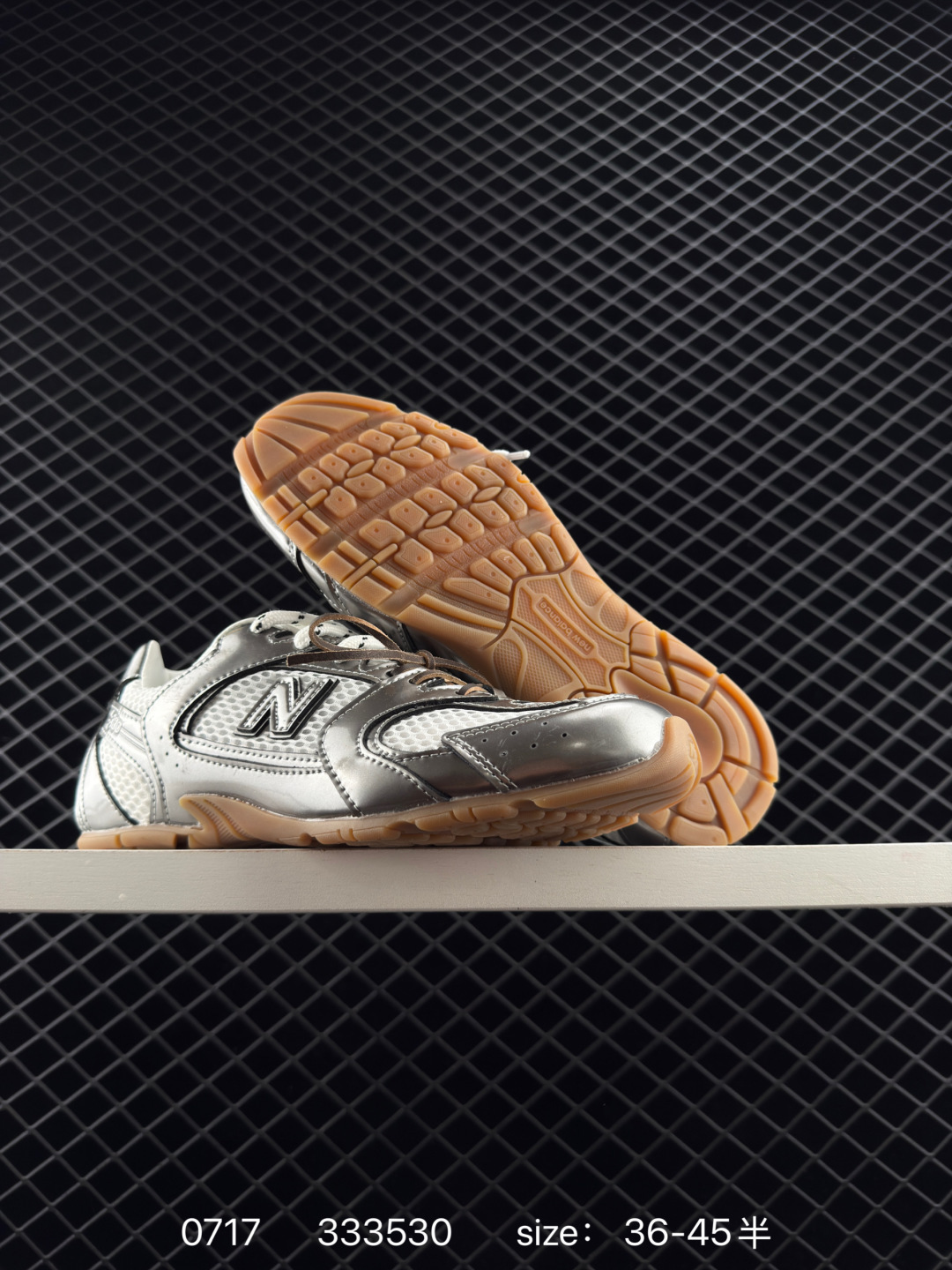 New Balance x MIU MIU   NB 530